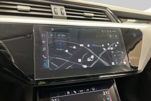 AUDI E-TRON esikatselu 15