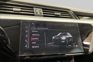 AUDI E-TRON esikatselu 19