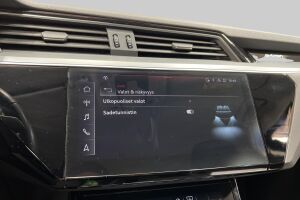 AUDI E-TRON esikatselu 20