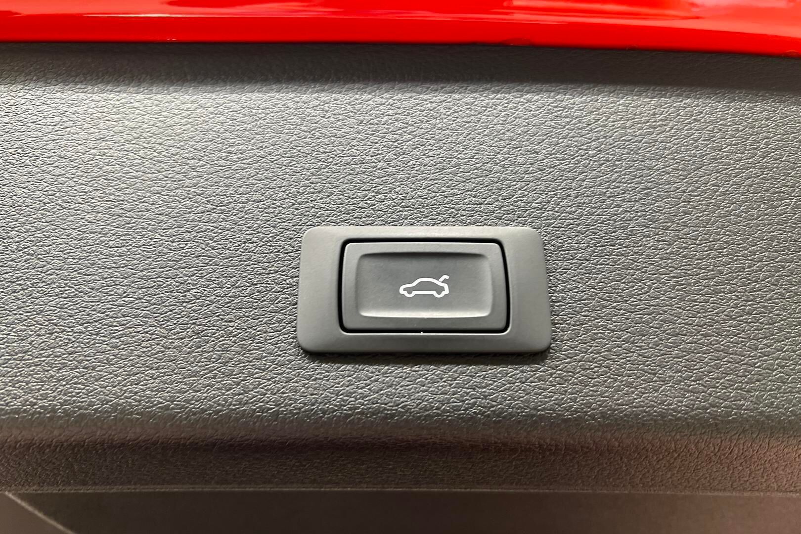 AUDI E-TRON iso kuva 36