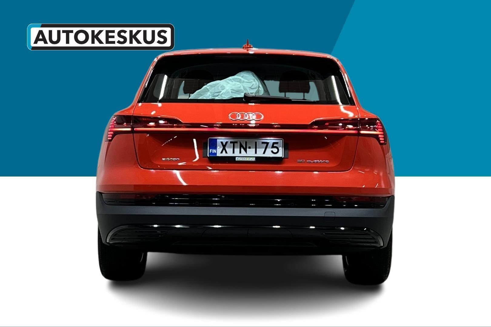 AUDI E-TRON iso kuva 6