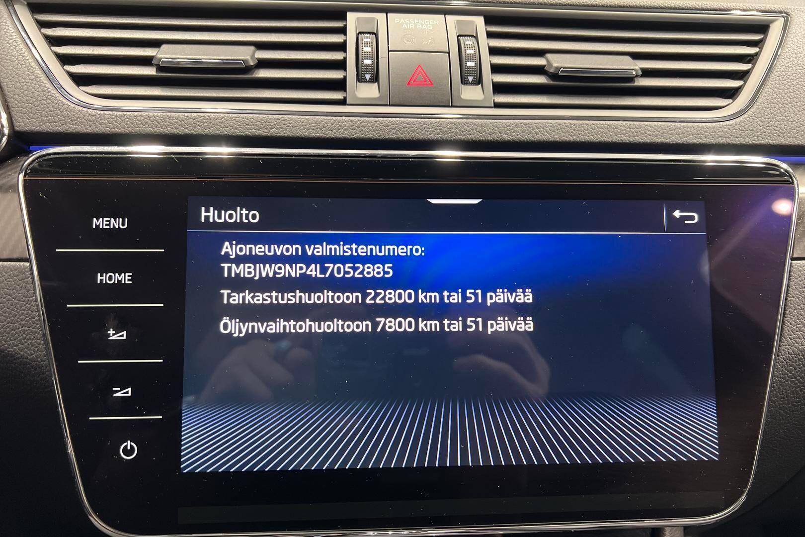 SKODA SUPERB iso kuva 12