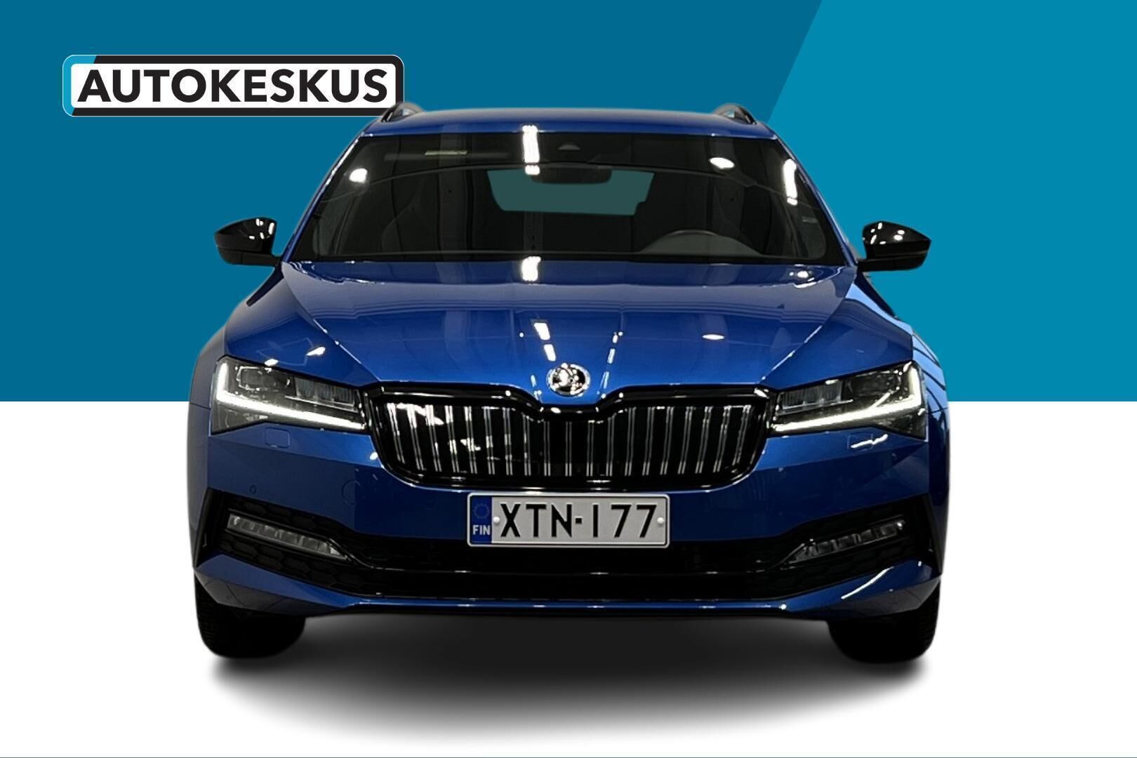 SKODA SUPERB iso kuva 2