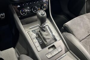 SKODA SUPERB esikatselu 24