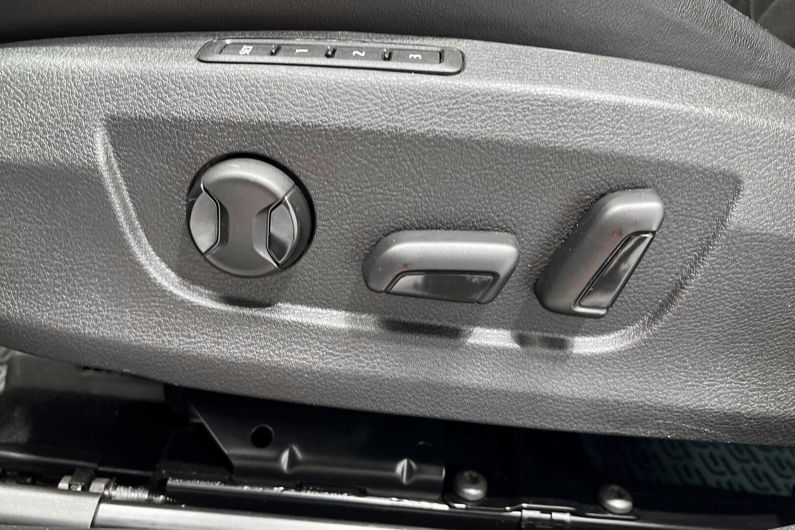 SKODA SUPERB iso kuva 33