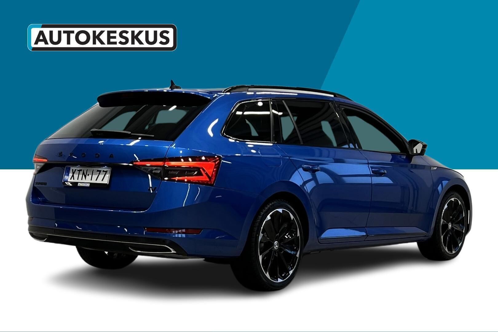 SKODA SUPERB iso kuva 32