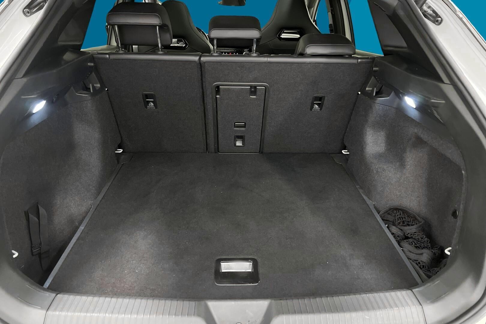 VOLKSWAGEN ID.4 iso kuva 6