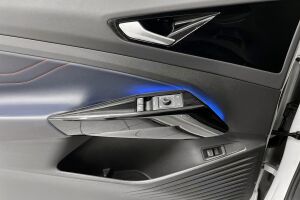 VOLKSWAGEN ID.4 esikatselu 14