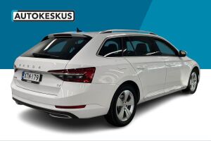 SKODA SUPERB esikatselu 4