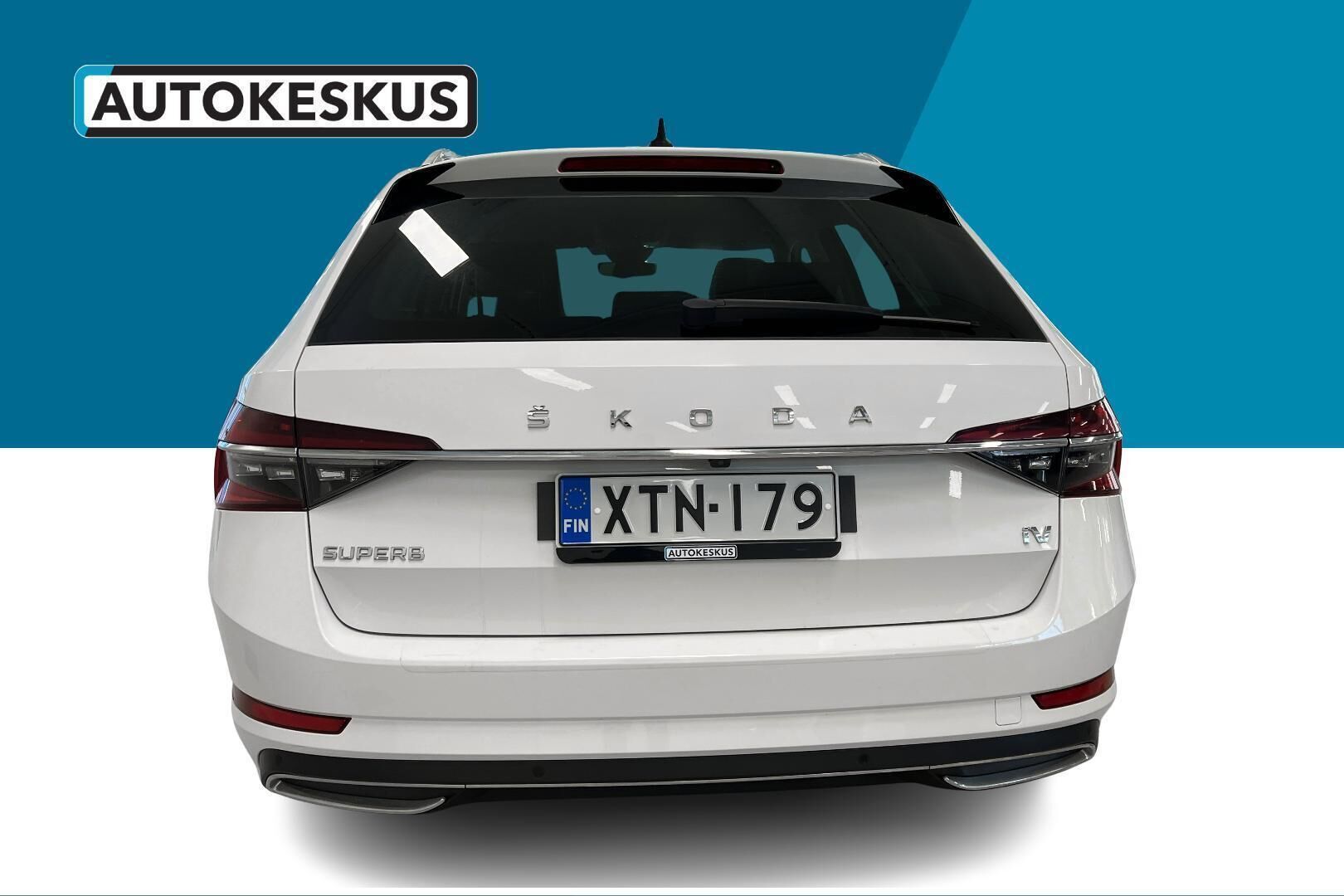 SKODA SUPERB iso kuva 5