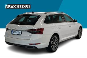 SKODA SUPERB esikatselu 5