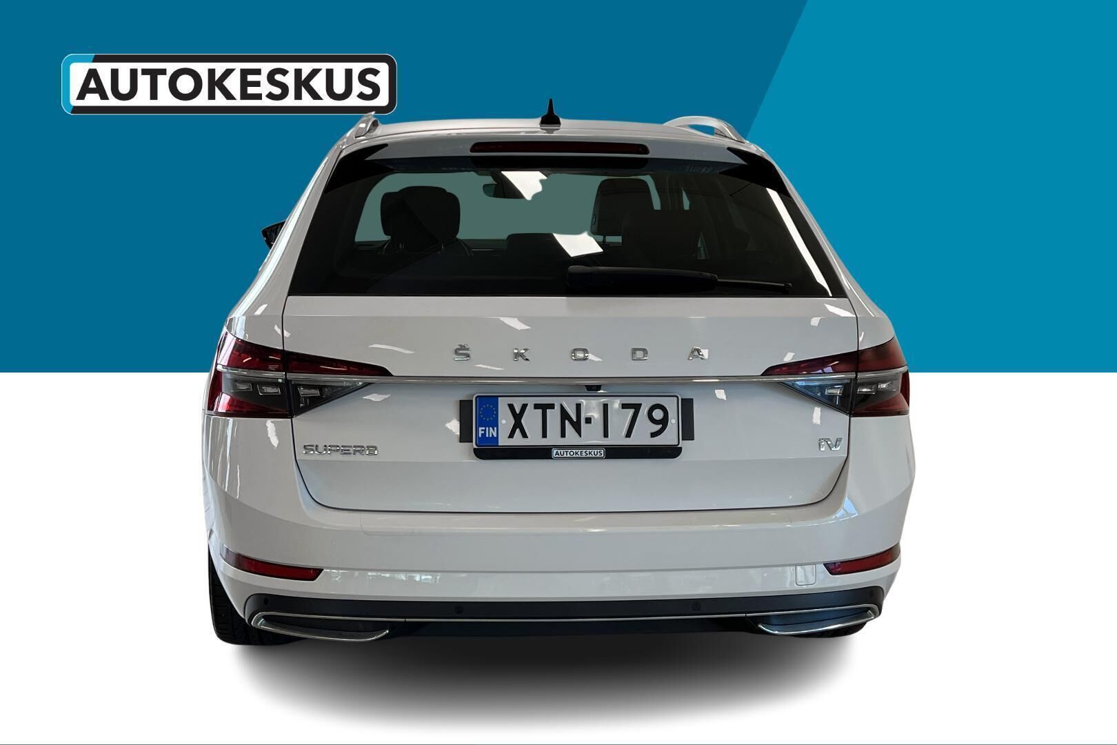 SKODA SUPERB iso kuva 6