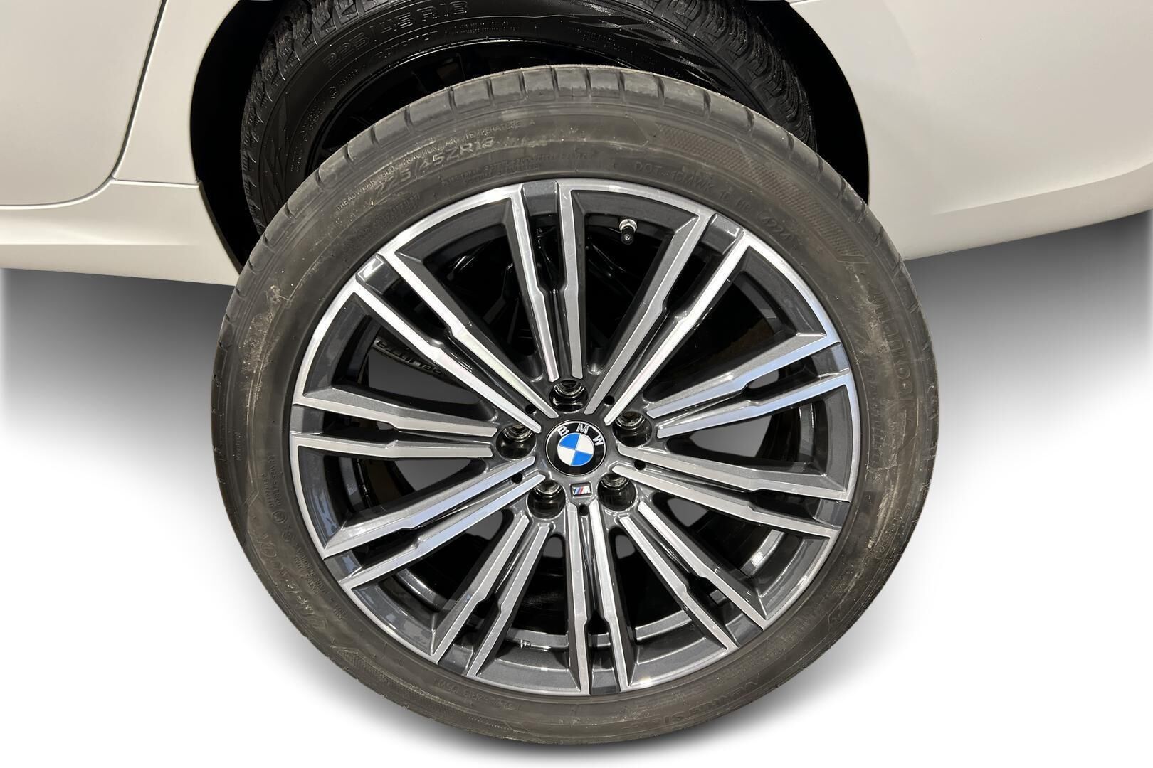 BMW 3-SARJA iso kuva 17