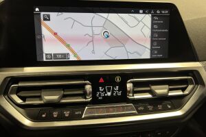 BMW 3-SARJA esikatselu 12