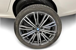 BMW 3-SARJA esikatselu 23