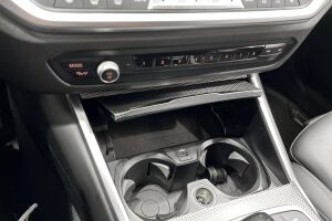 BMW 3-SARJA esikatselu 18