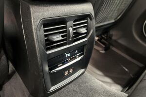 BMW 3-SARJA esikatselu 29