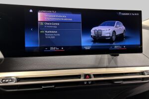 BMW IX esikatselu 13