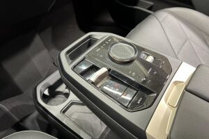 BMW IX esikatselu 19