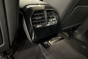 BMW IX esikatselu 30