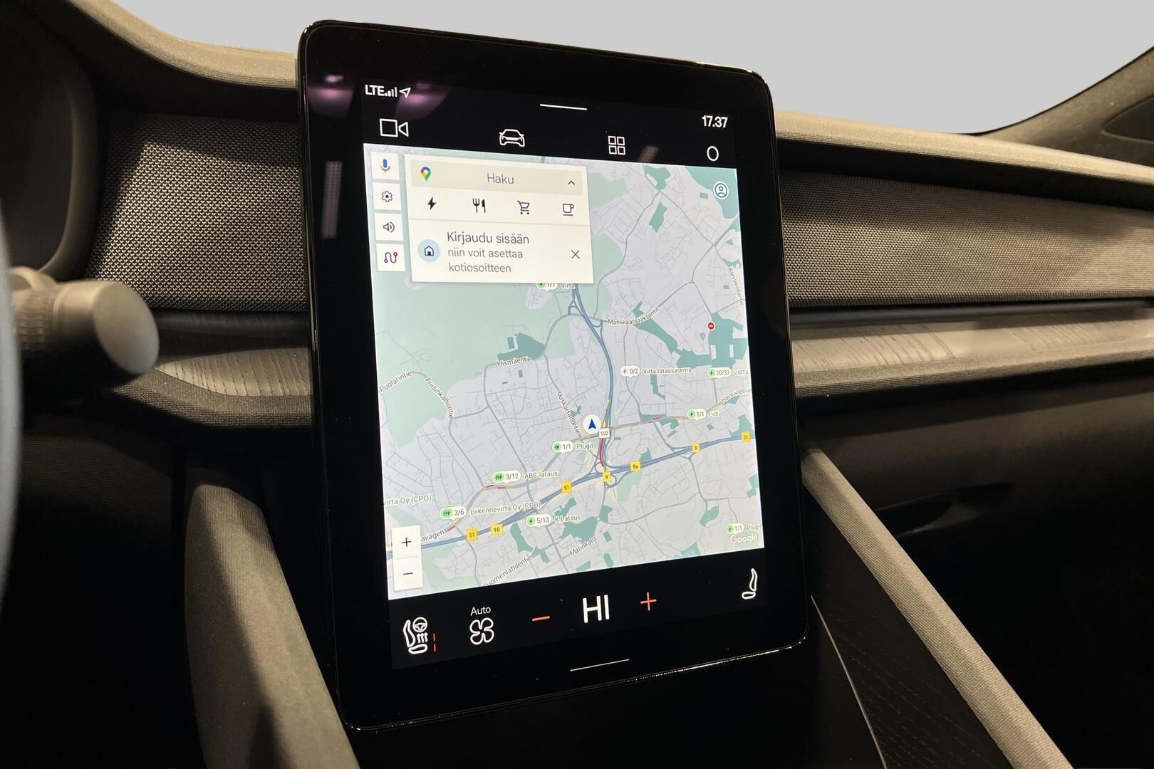 POLESTAR 2 iso kuva 15