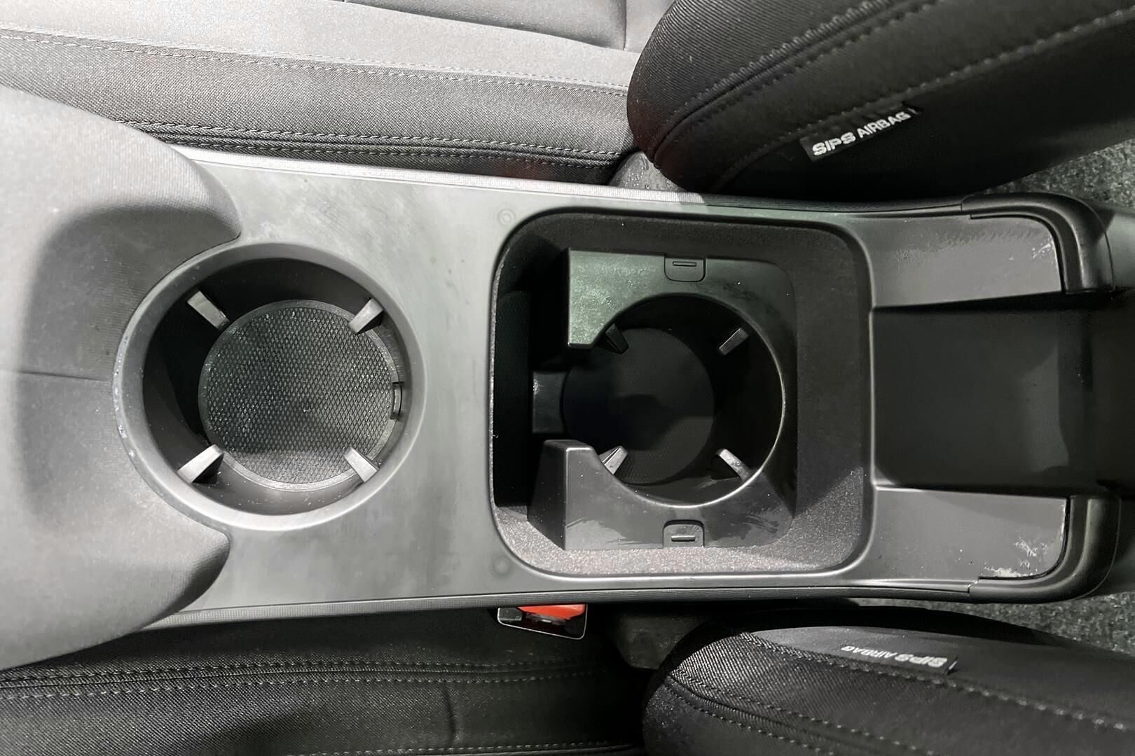 POLESTAR 2 iso kuva 20