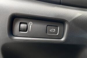 POLESTAR 2 esikatselu 24