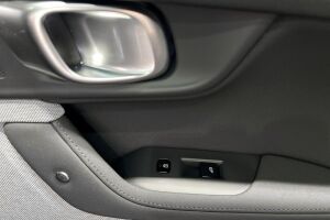 POLESTAR 2 esikatselu 30