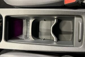 VOLKSWAGEN ID.4 esikatselu 36