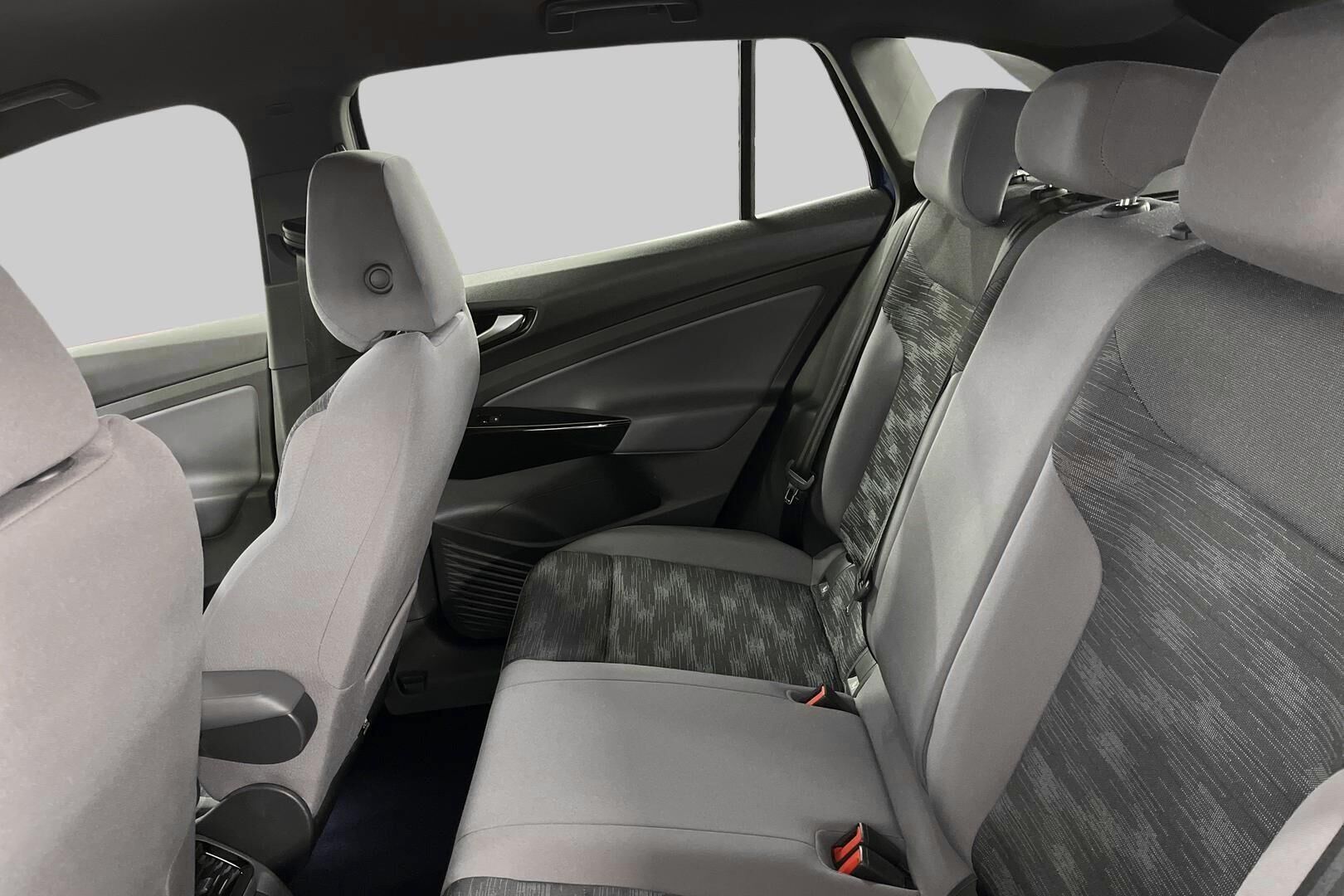 VOLKSWAGEN ID.4 iso kuva 9