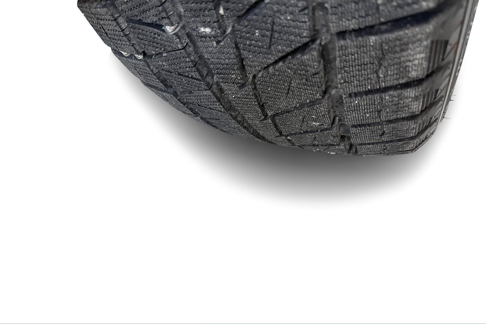 VOLVO C40 iso kuva 18