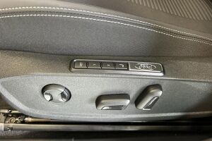 Ford Explorer esikatselu 16