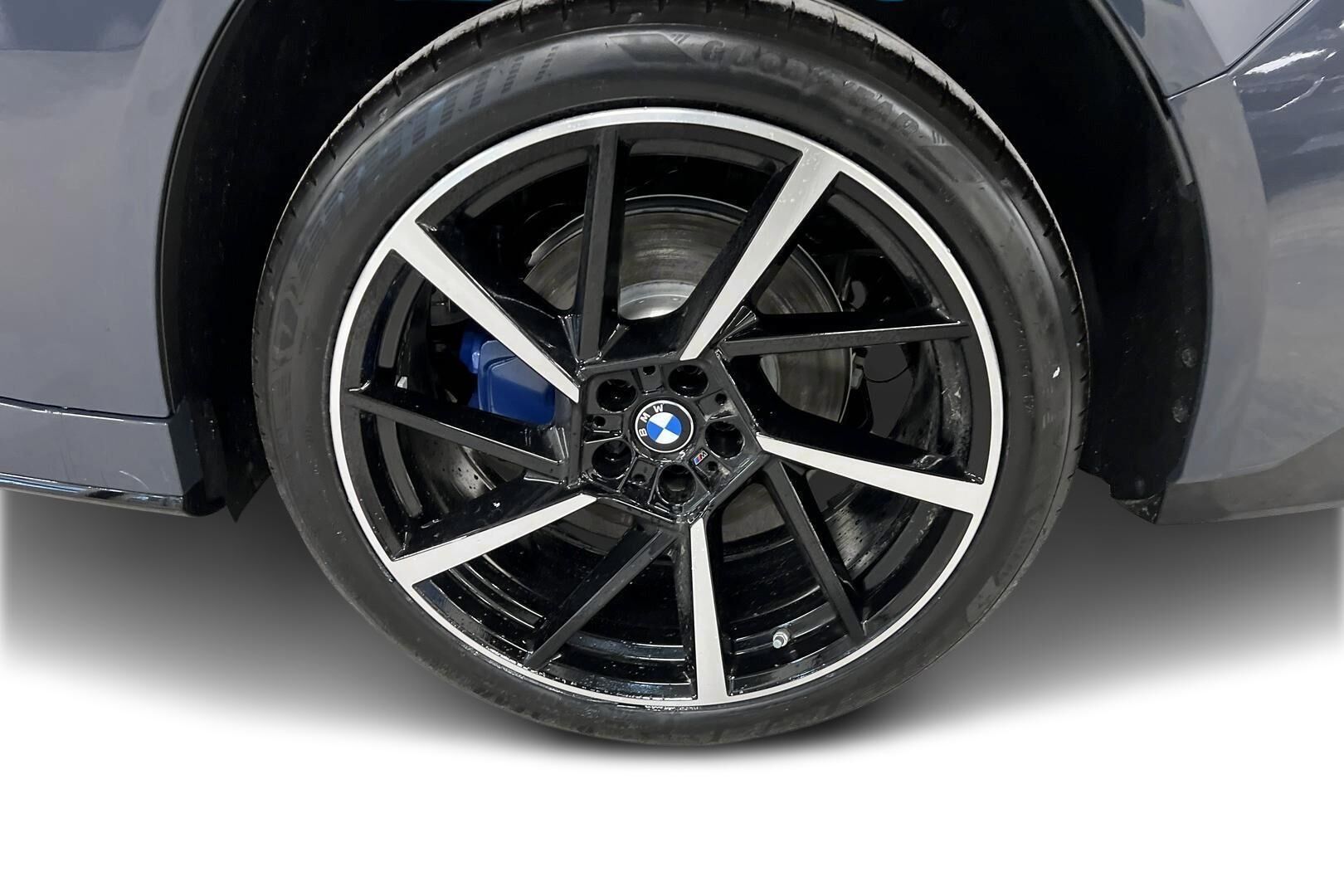 BMW iX3 iso kuva 12