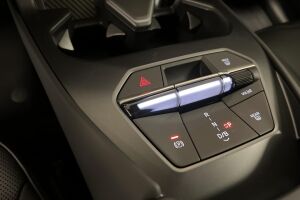 BMW iX3 esikatselu 18