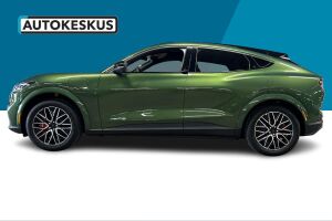 Ford Mustang Mach-E esikatselu 16