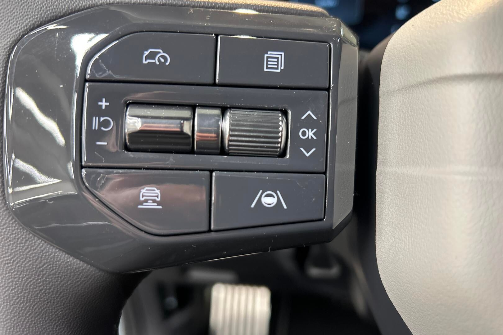 Kia EV5 iso kuva 15