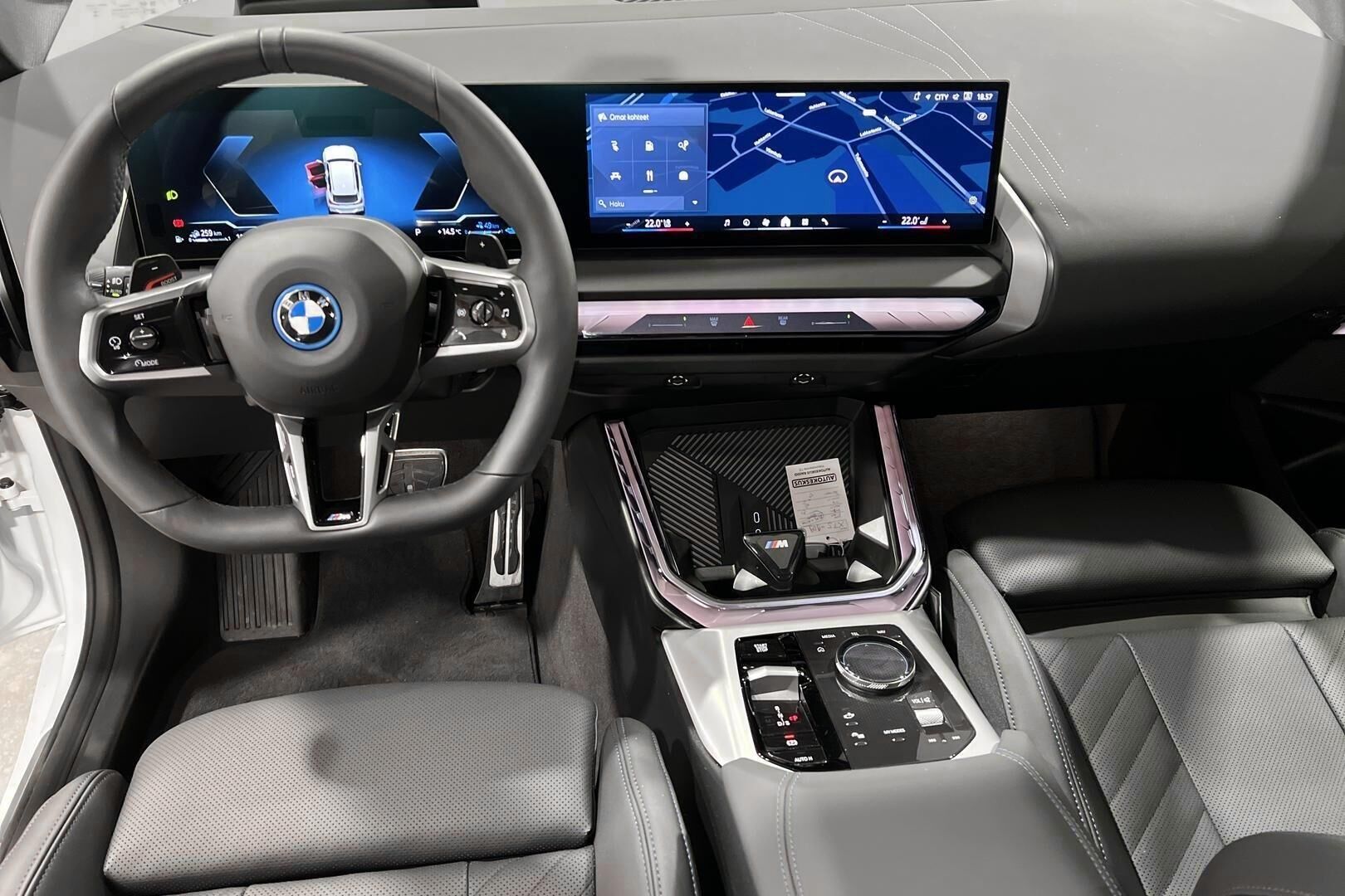 BMW X3 iso kuva 8