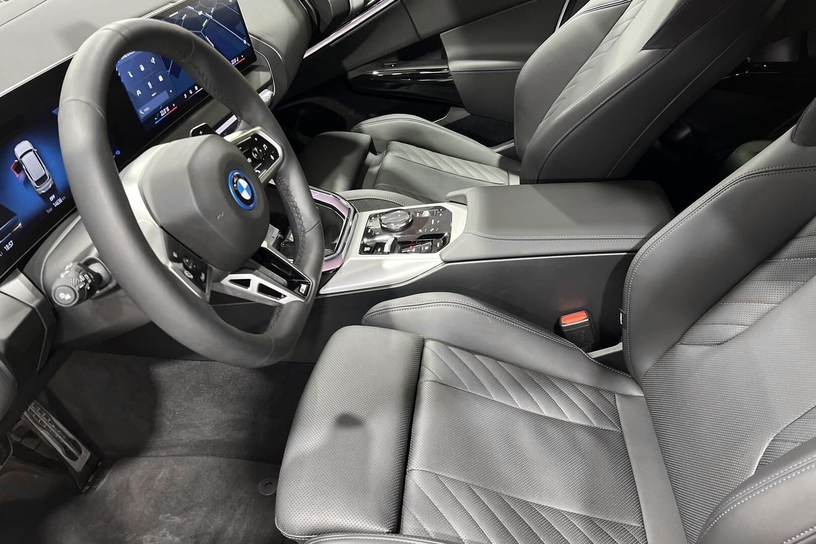 BMW X3 iso kuva 24