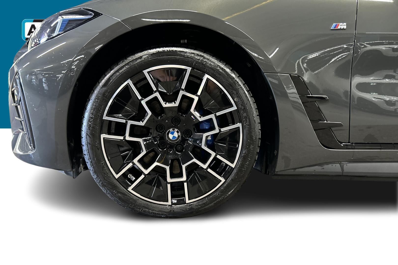 BMW I4 M60 iso kuva 32