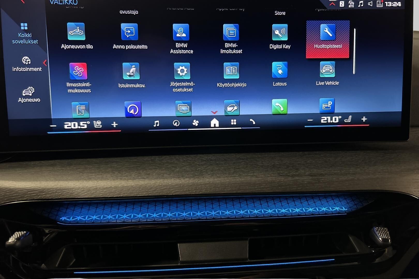 BMW I4 M60 iso kuva 33