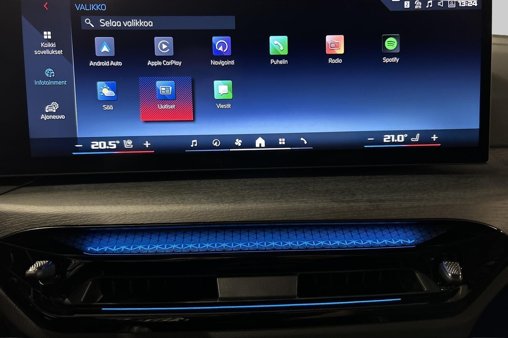 BMW I4 M60 iso kuva 15