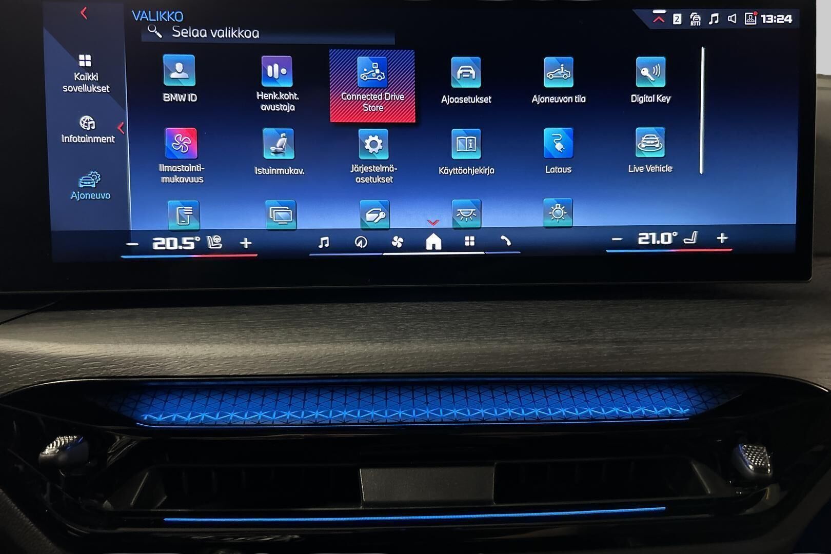 BMW I4 M60 iso kuva 16