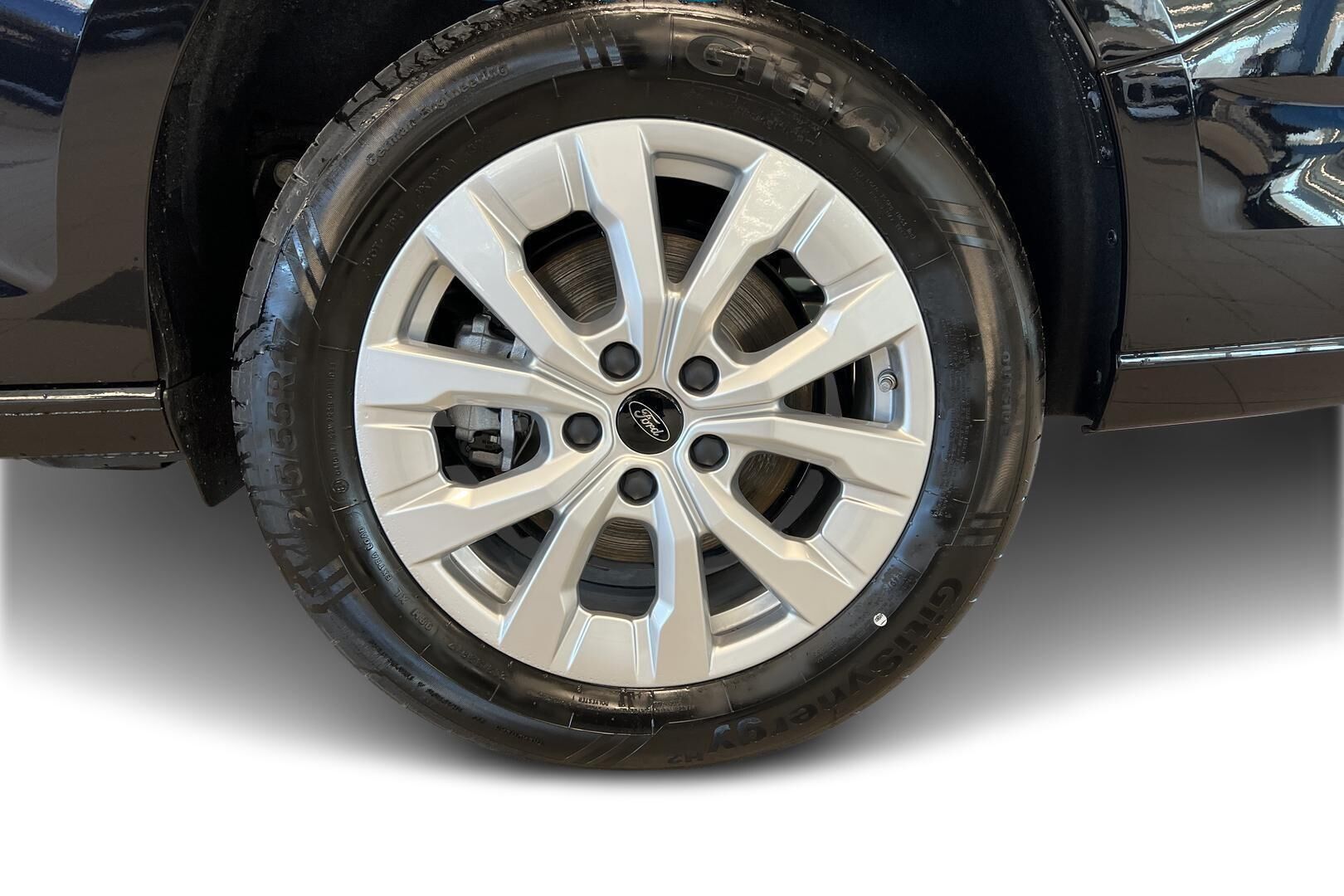 Ford Grand Tourneo Connect iso kuva 12
