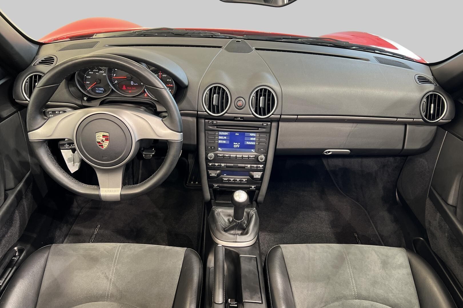 Porsche Boxster iso kuva 10
