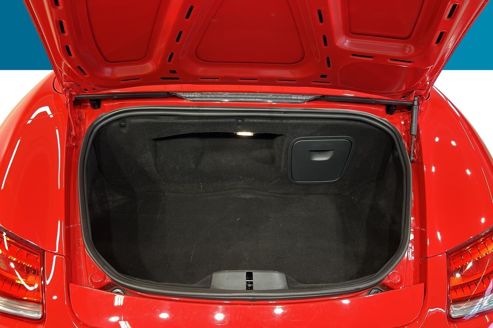 Porsche Boxster iso kuva 11