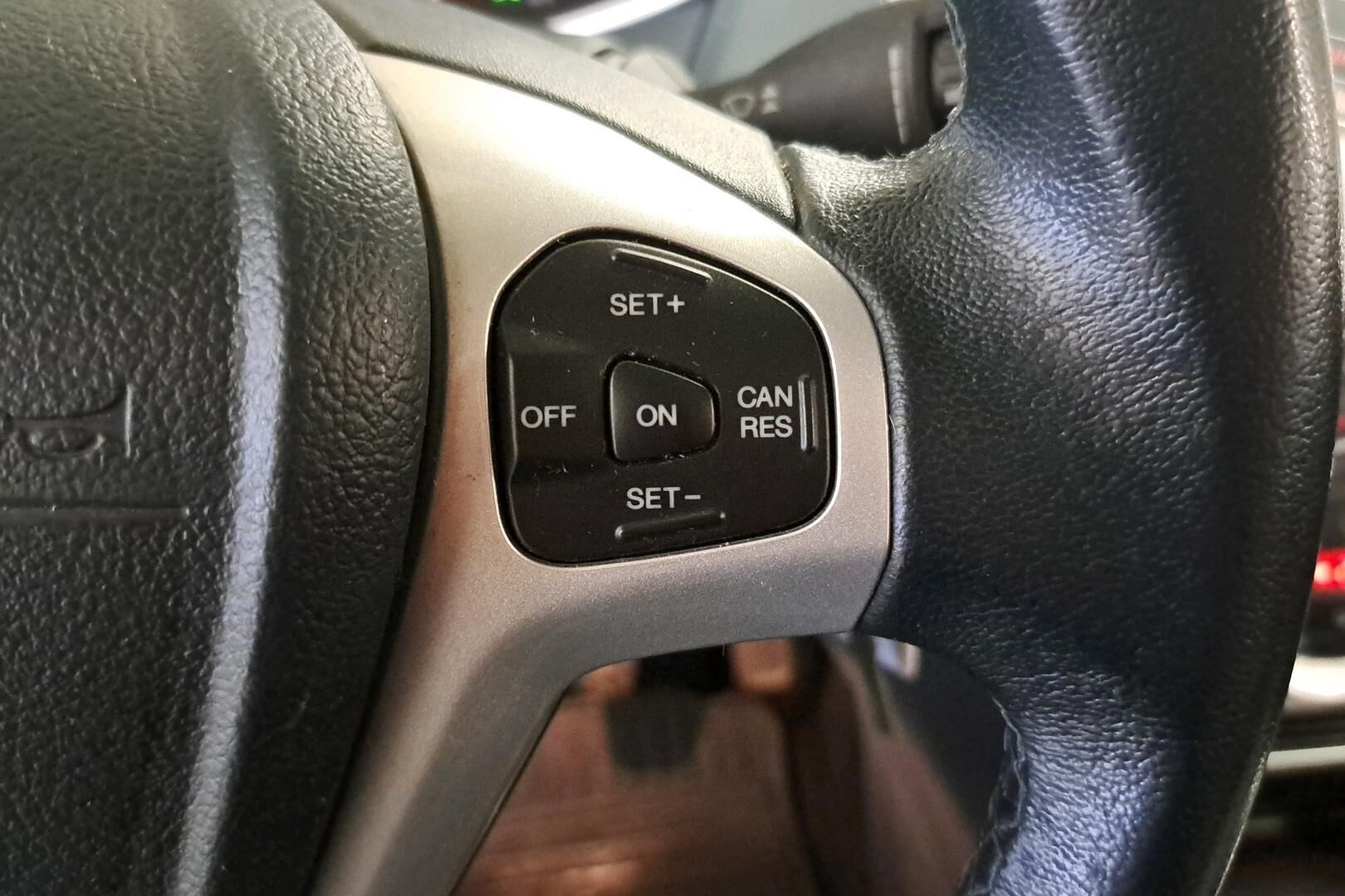 Ford Fiesta iso kuva 17