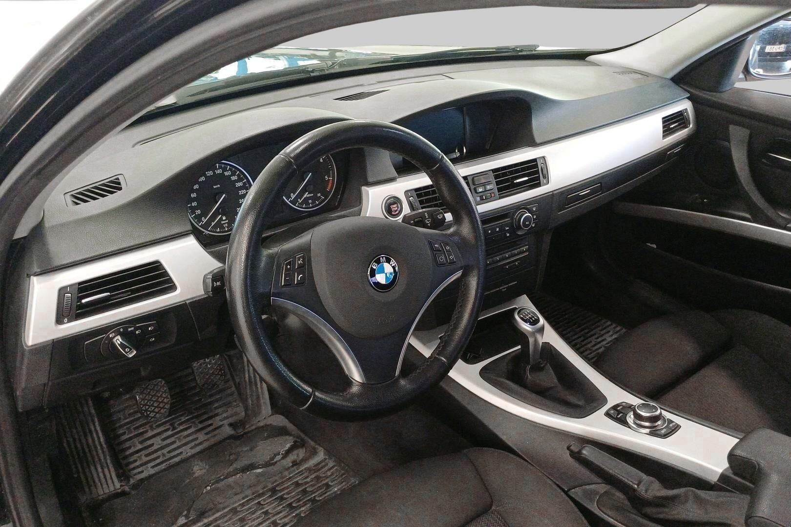 BMW 3-sarja iso kuva 2