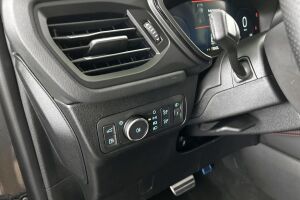 Ford Kuga esikatselu 27
