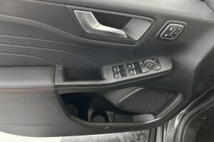Ford Kuga esikatselu 29