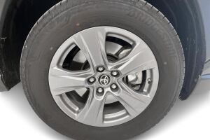 Toyota RAV4 esikatselu 11